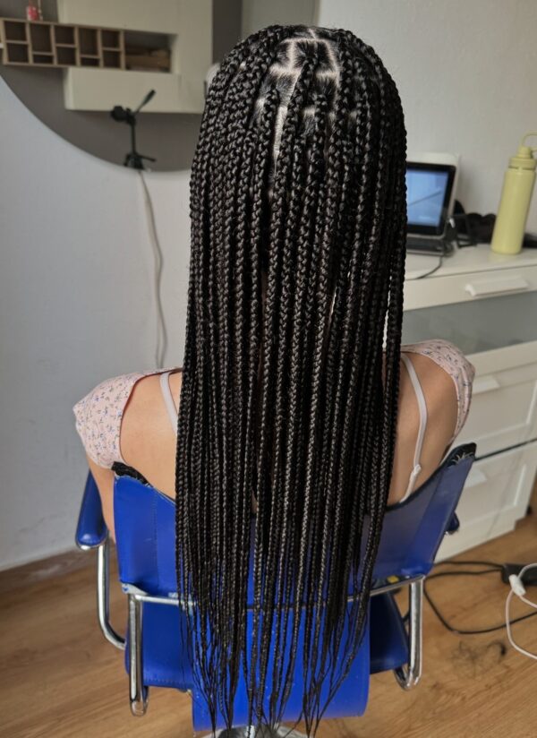 KNOTLESS BRAIDS - Image 5