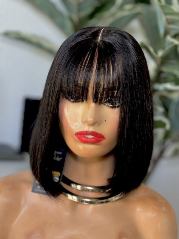 Straight Bob wig with bangs, 250g, 2*6 lace closure - Image 3